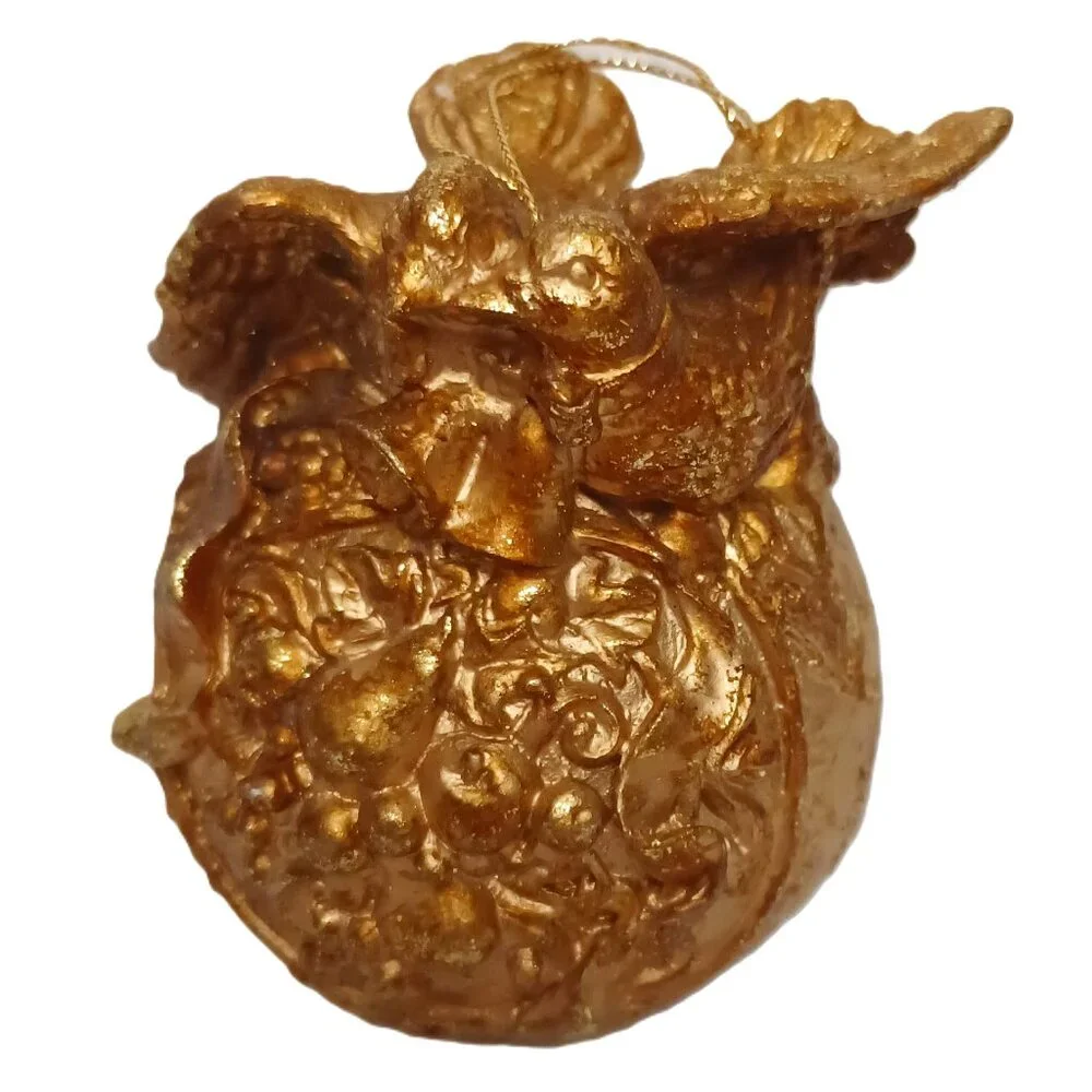 Holiday Gold Leaf Ornaments Handmade: 1 Gold Leaf Globe with Doves Ornament